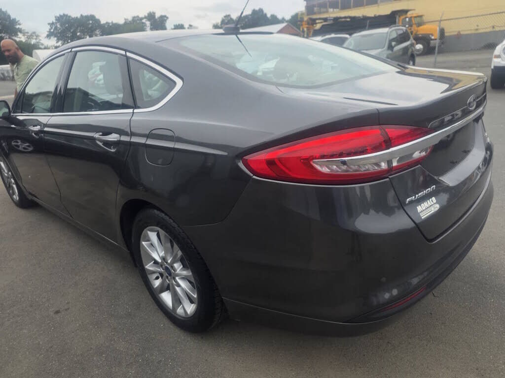 2017 FORD Fusion