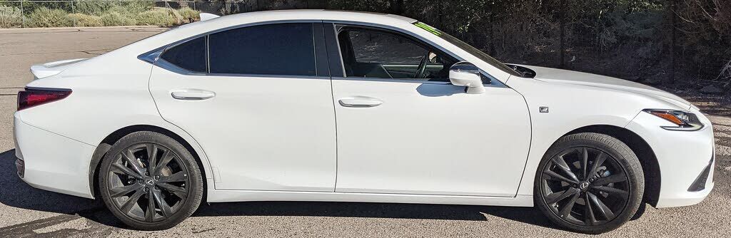 2024 Lexus ES