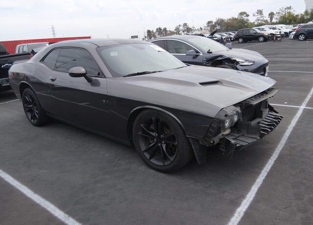 2016 DODGE Challenger