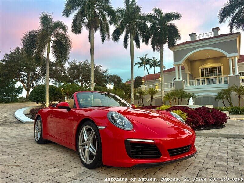 2017 PORSCHE 911