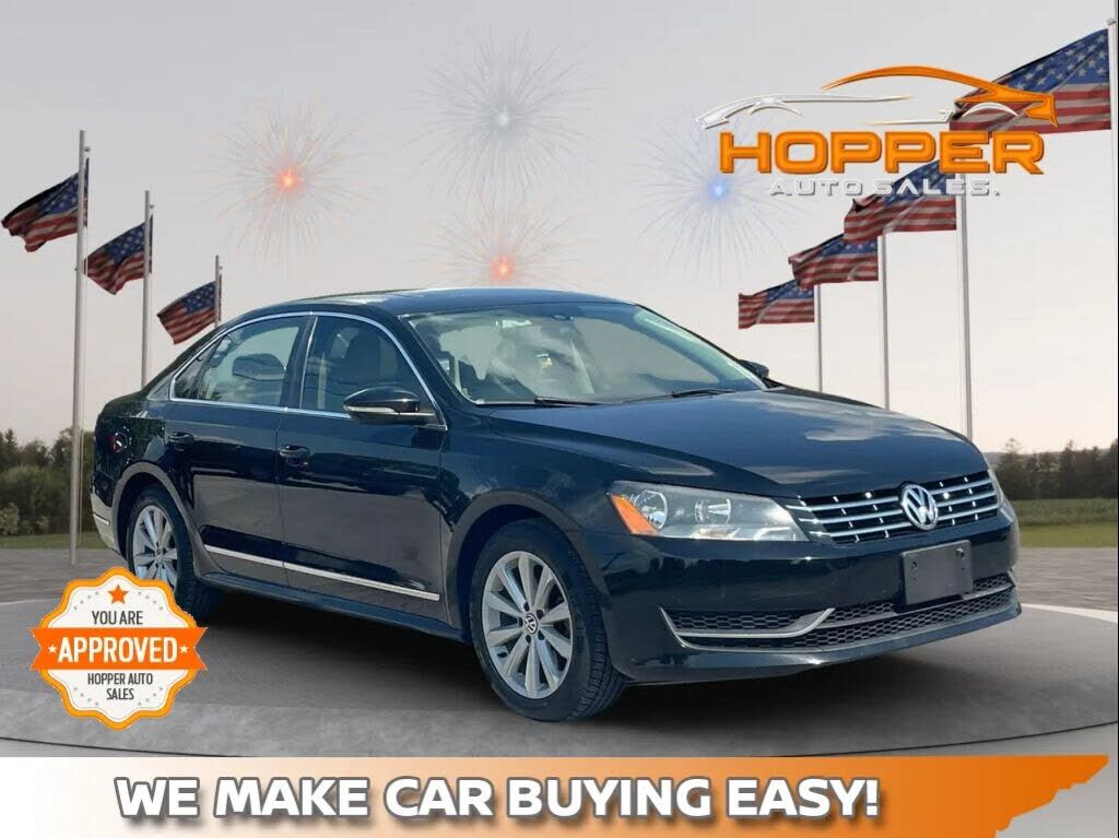 2012 VOLKSWAGEN Passat