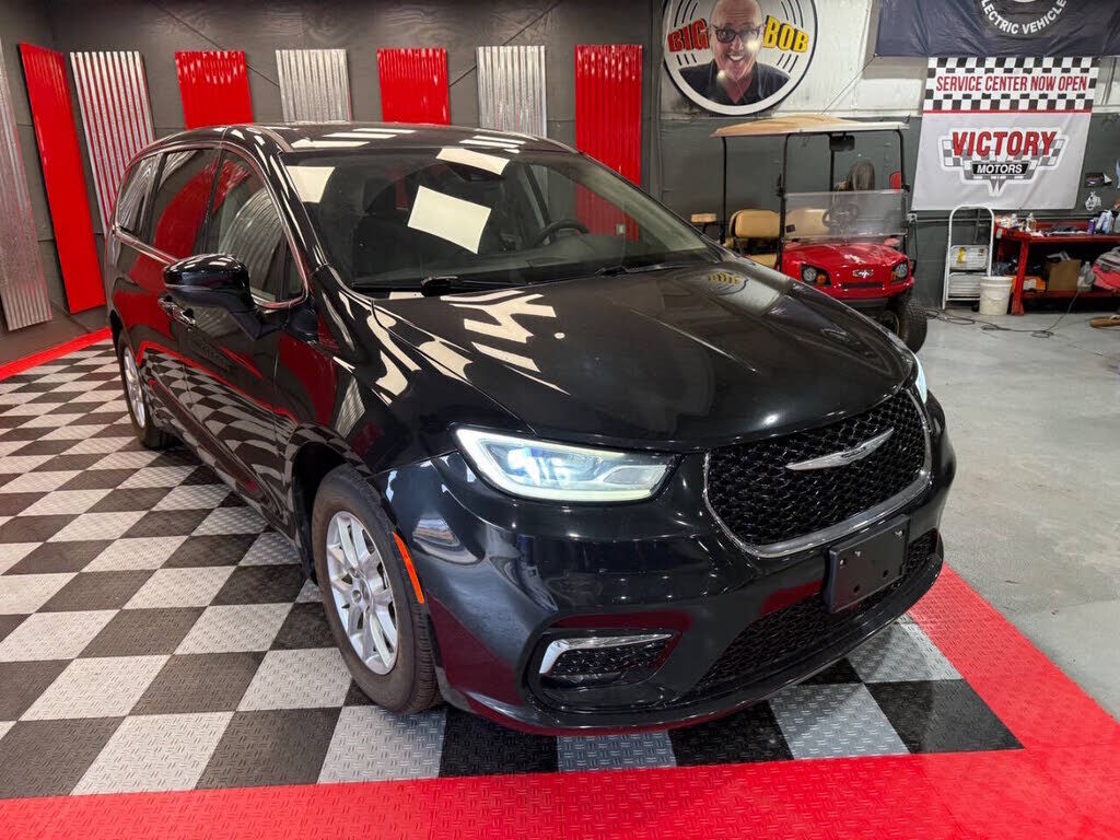 2023 CHRYSLER Pacifica