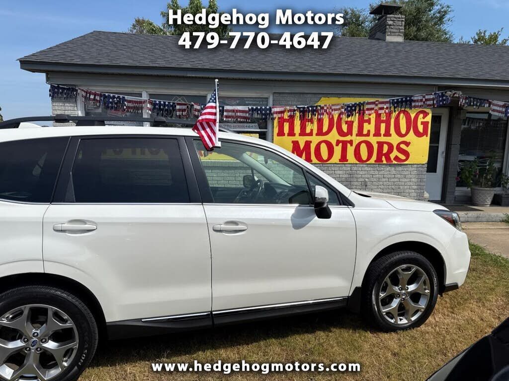 2017 SUBARU Forester
