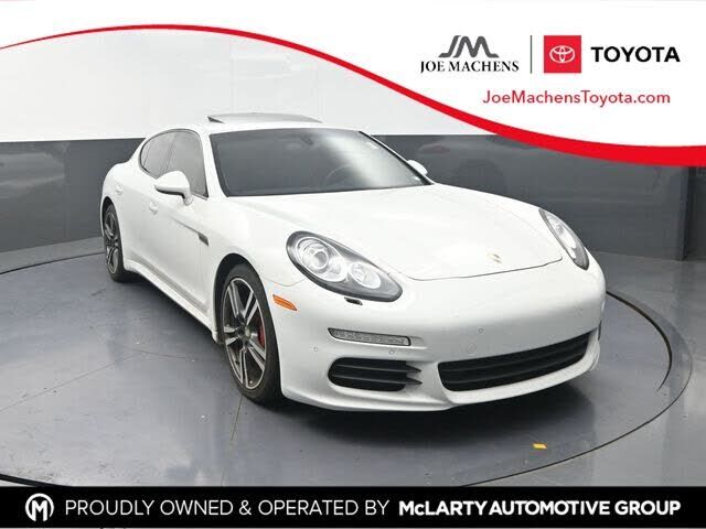2016 PORSCHE Panamera