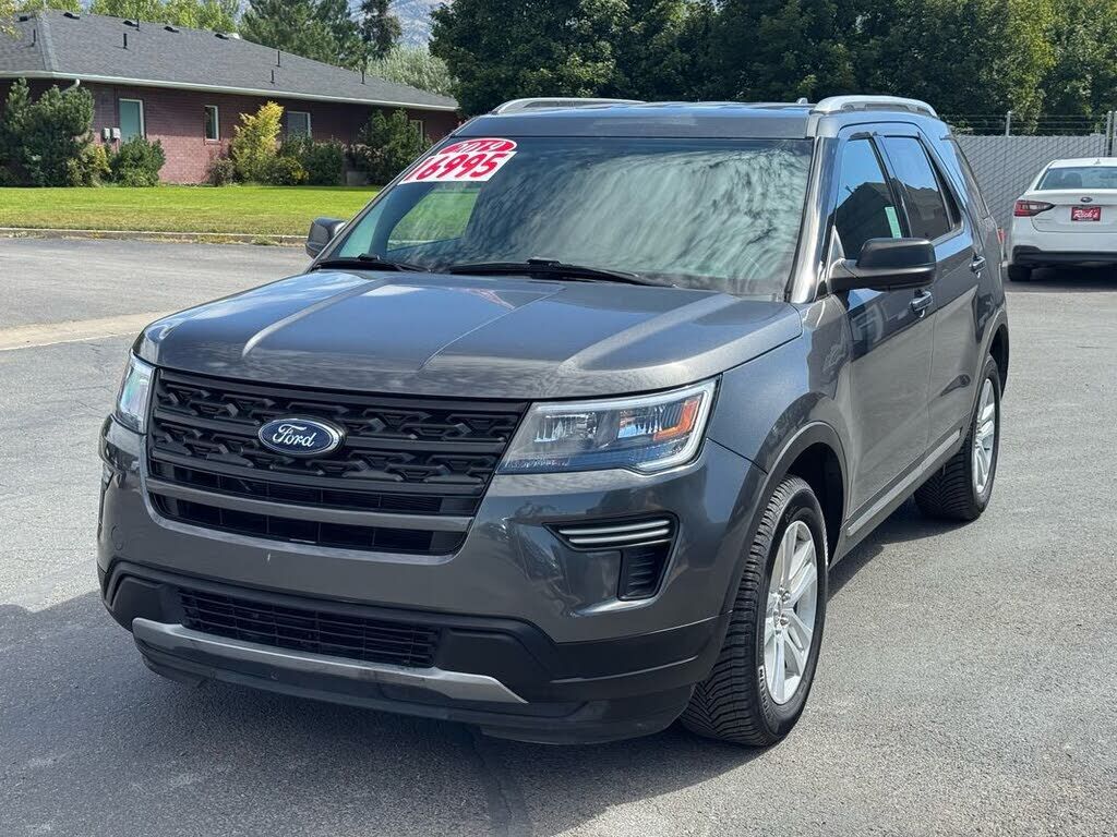 2019 FORD Explorer