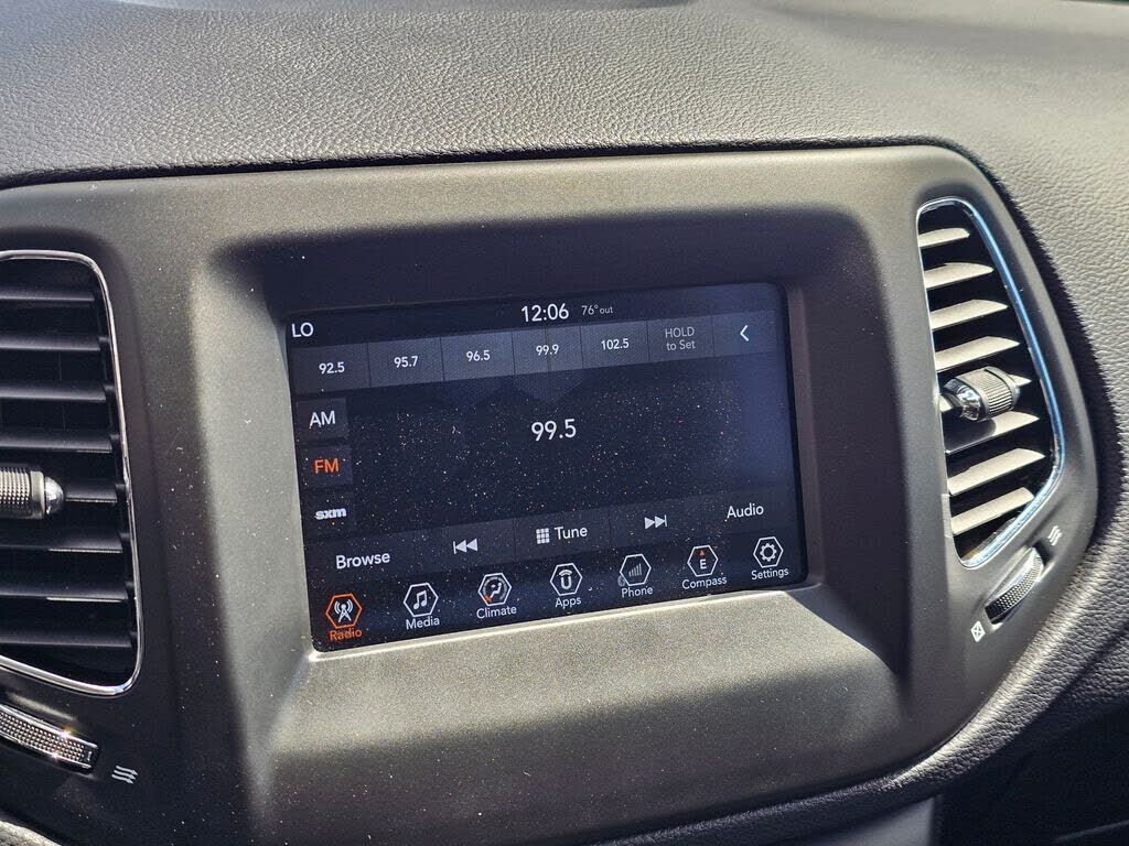 2017 JEEP Compass