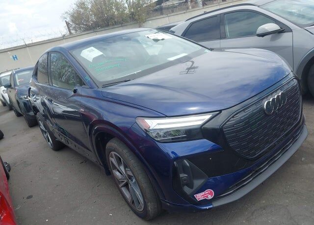 2024 AUDI Q4