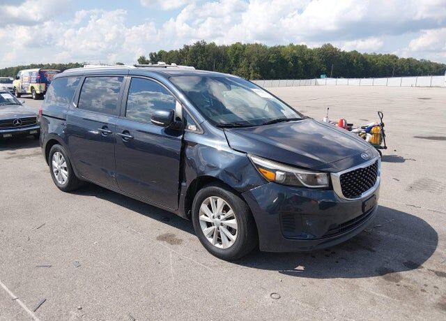 2016 KIA Sedona