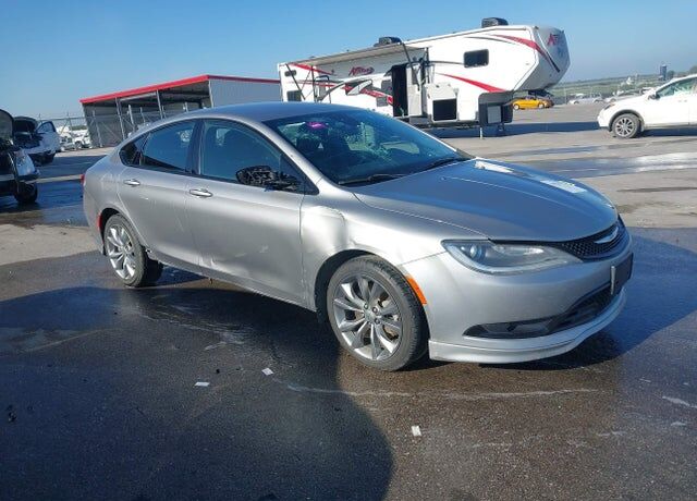 2016 CHRYSLER 200