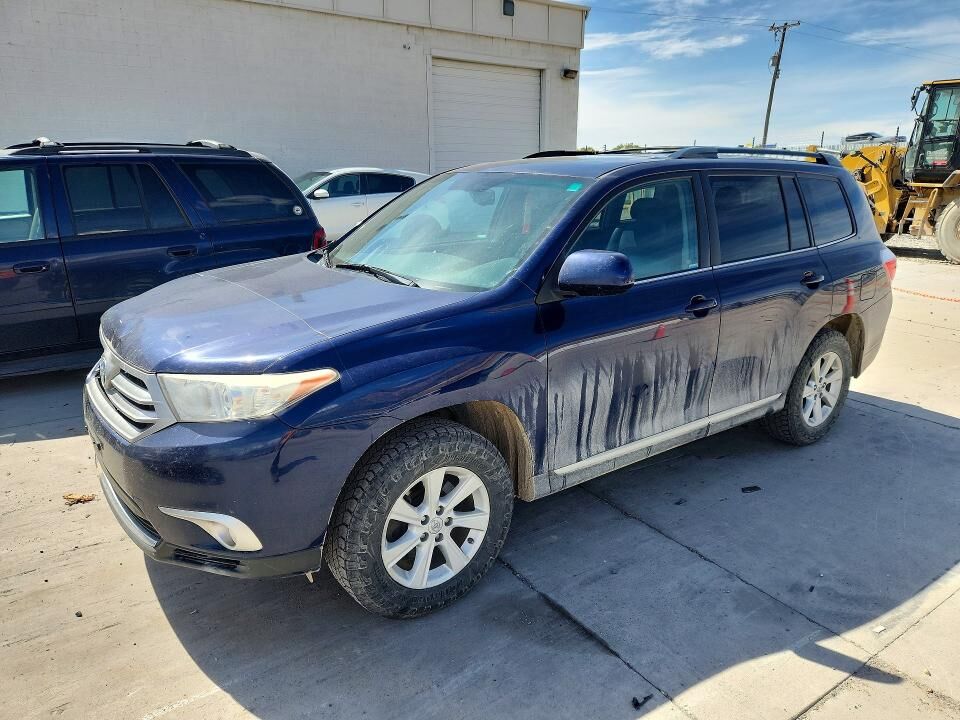 2013 TOYOTA Highlander