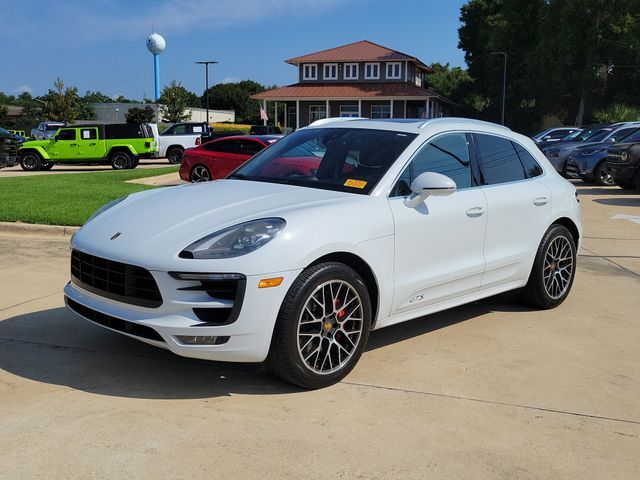 2017 PORSCHE Macan