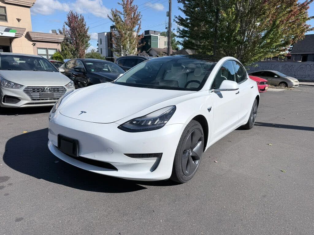2019 TESLA Model 3