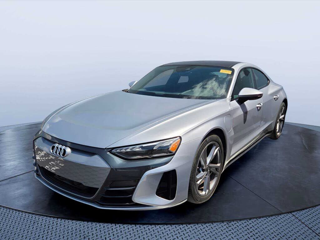 2022 Audi e-tron