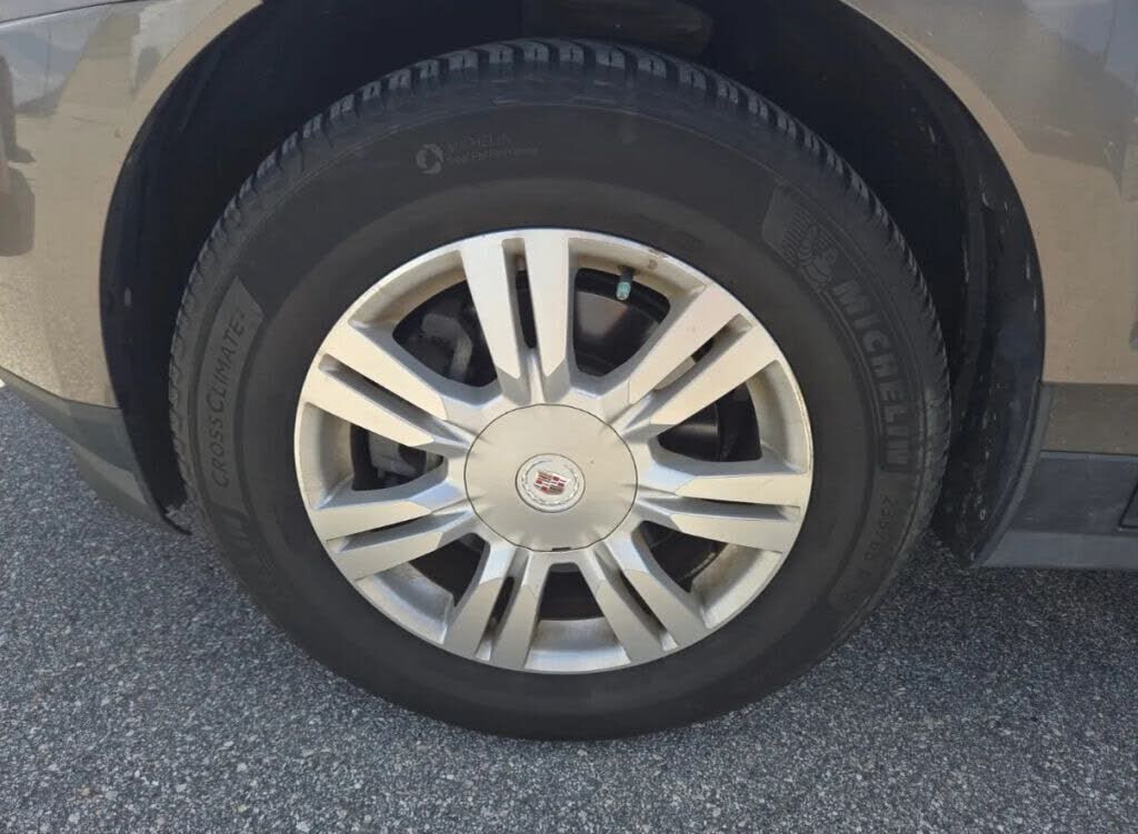 2011 CADILLAC SRX