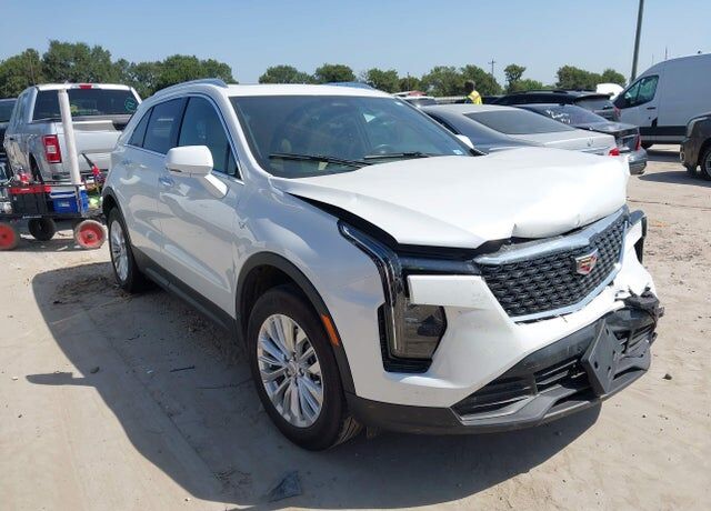 2024 CADILLAC XT4