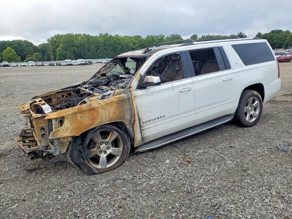 2016 CHEVROLET Suburban