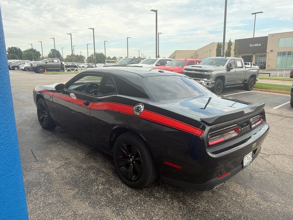 2016 DODGE Challenger