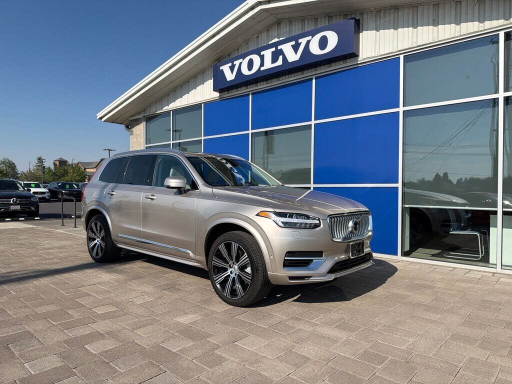 2025 VOLVO XC90