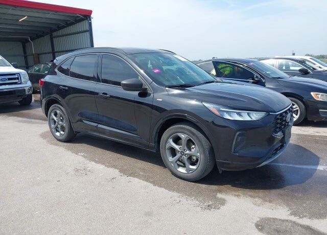 2024 FORD Escape