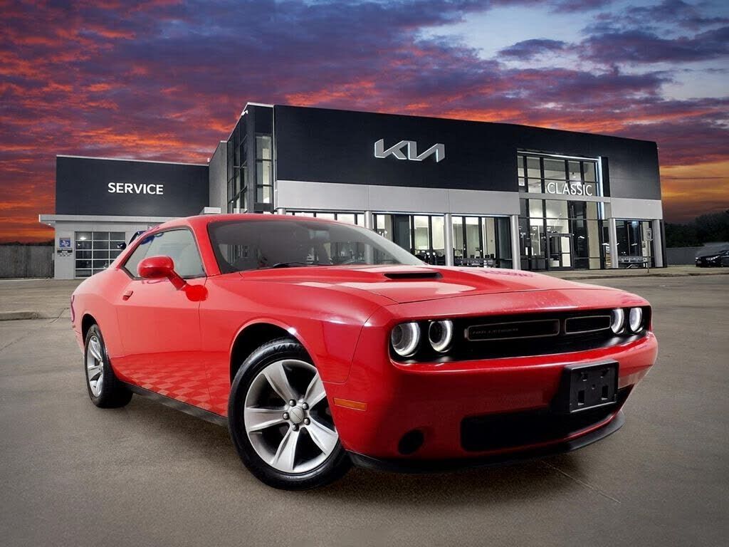 2016 DODGE Challenger