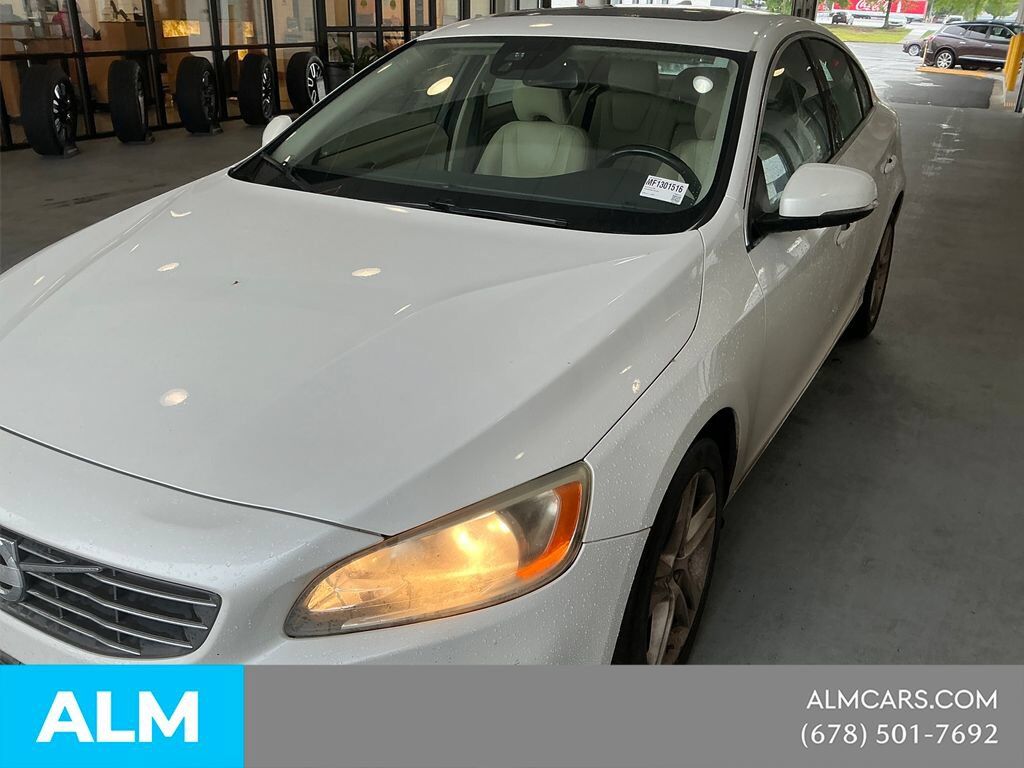 2015 VOLVO S60