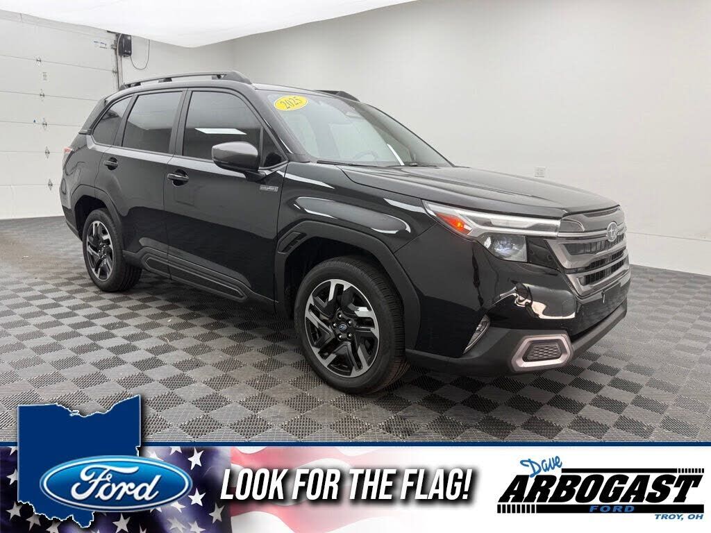 2025 SUBARU Forester