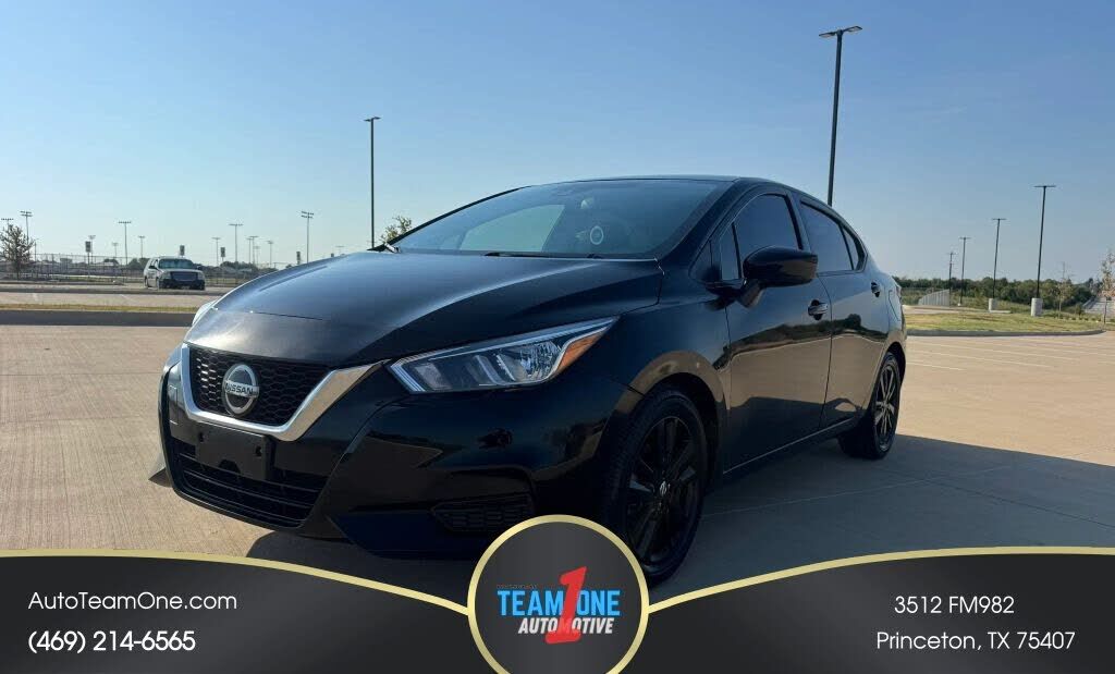 2022 NISSAN Versa