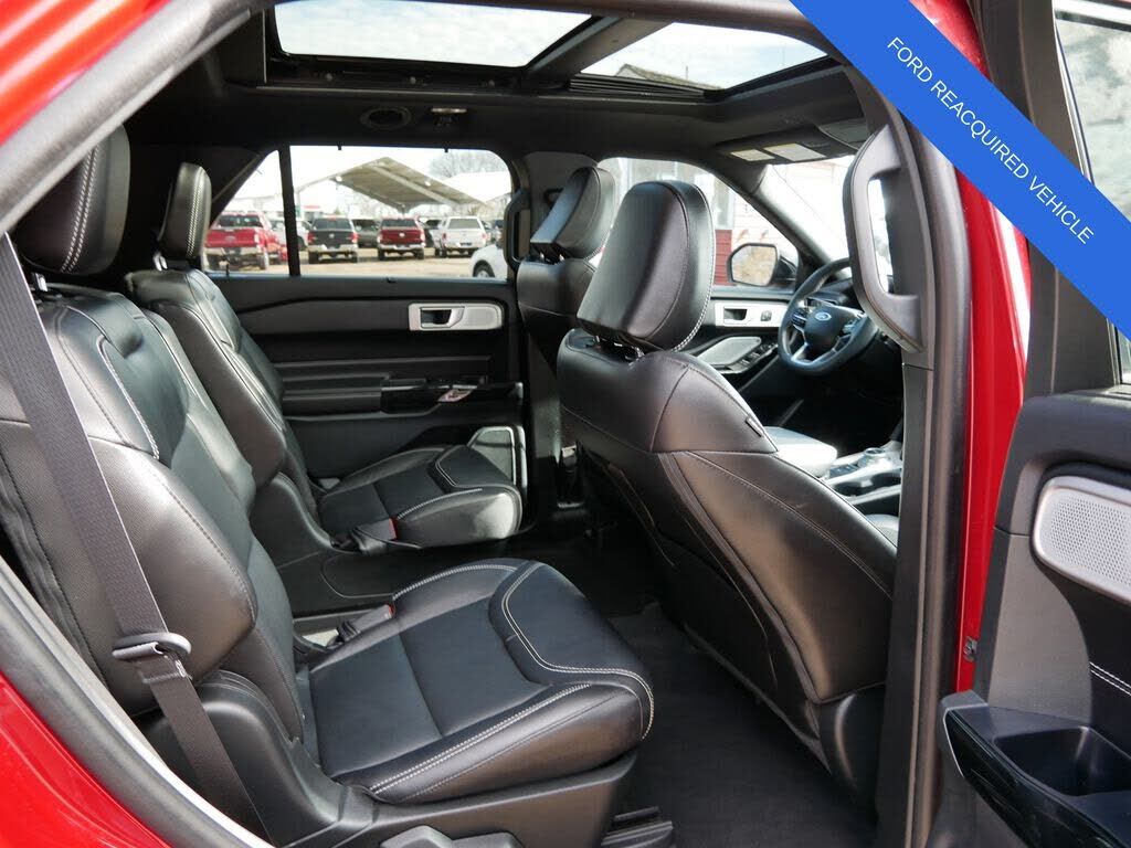 2024 FORD Explorer