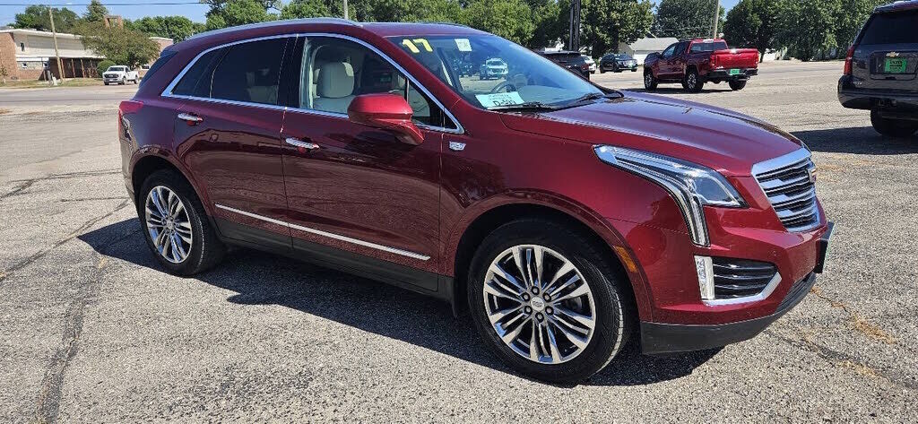 2017 CADILLAC XT5
