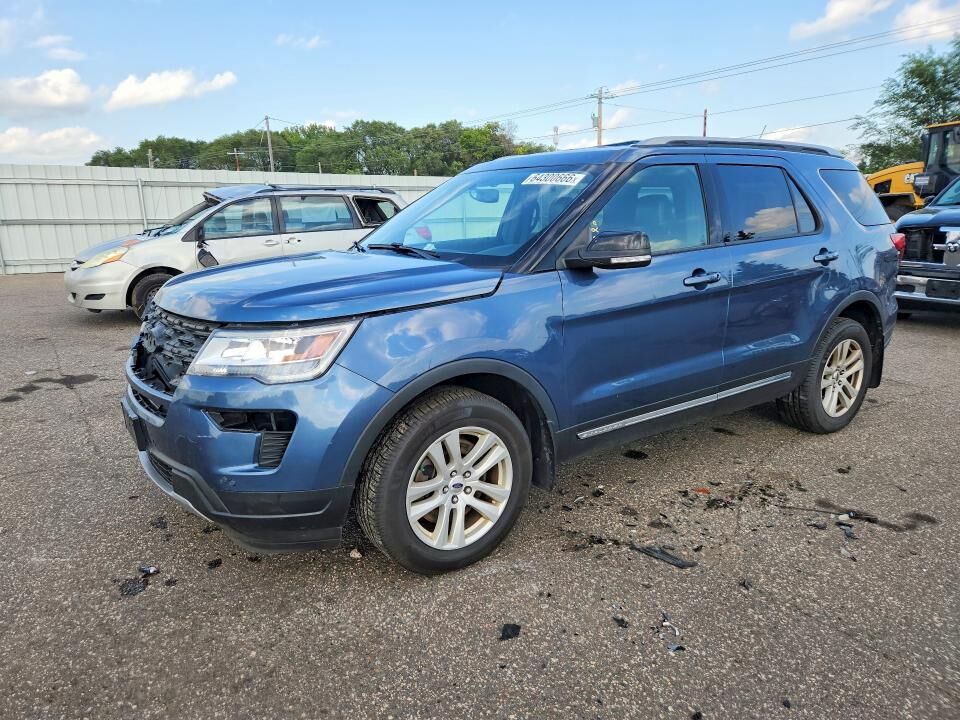2018 FORD Explorer