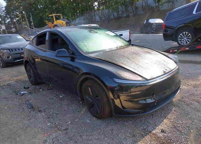 2026 TESLA Model Y