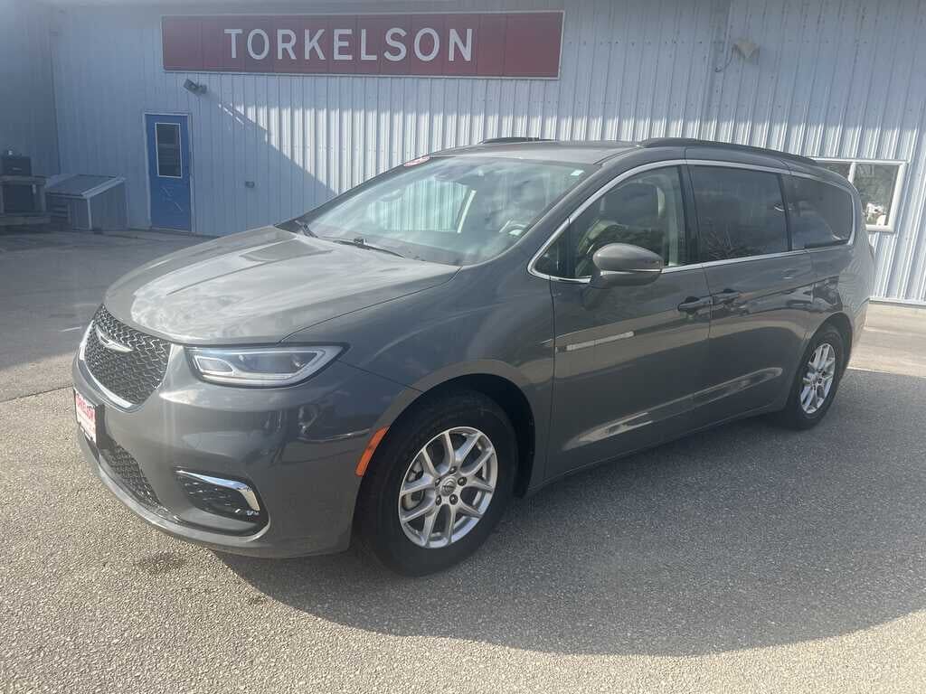 2022 CHRYSLER Pacifica