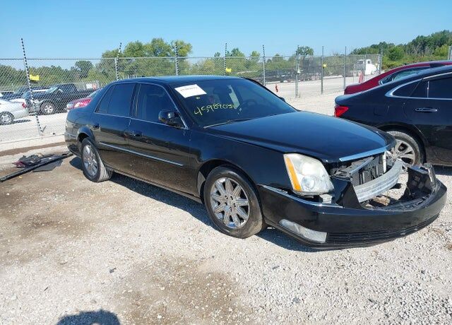 2011 CADILLAC DTS