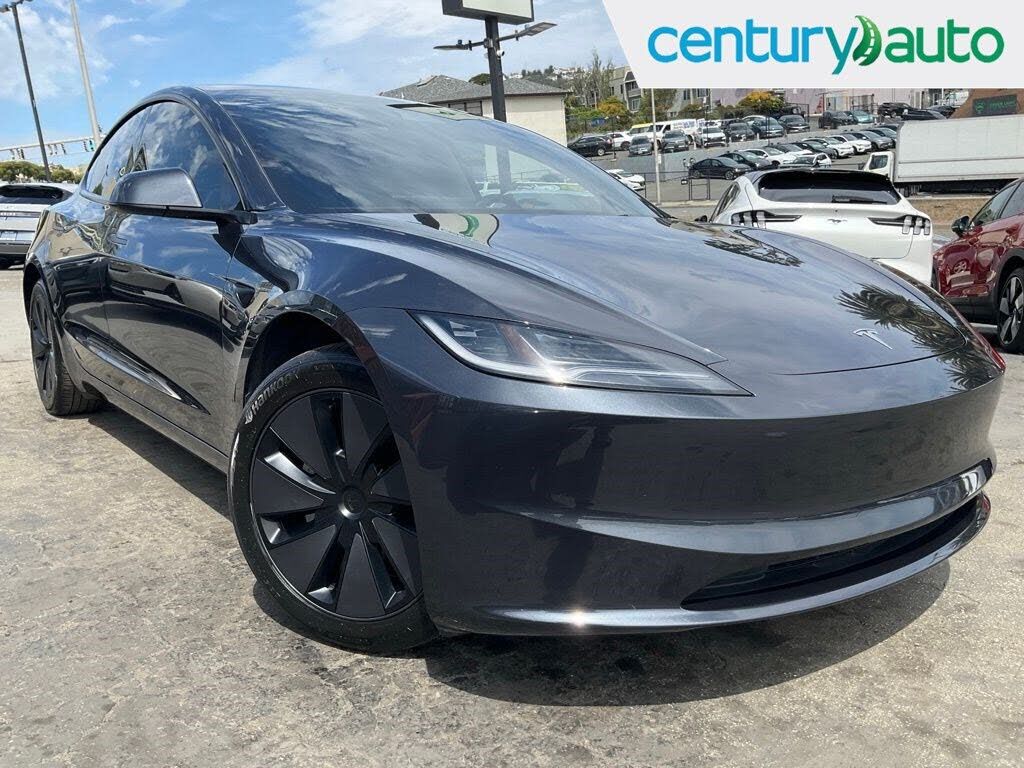 2024 TESLA Model 3