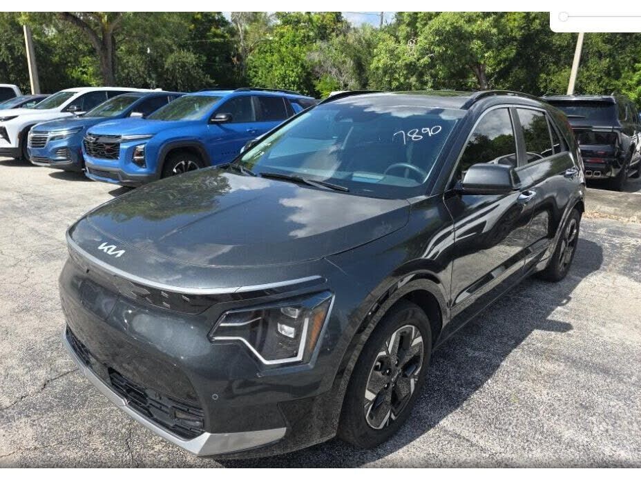 2023 KIA Niro