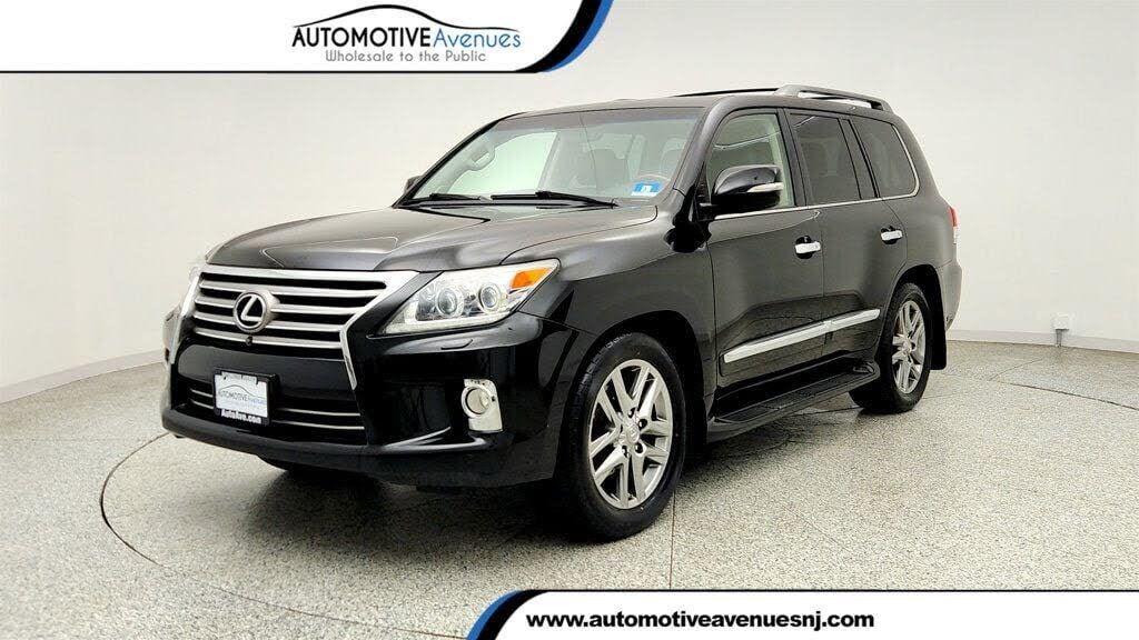 2013 LEXUS LX