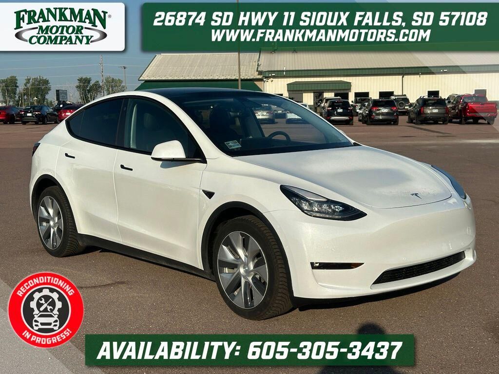 2021 TESLA Model Y