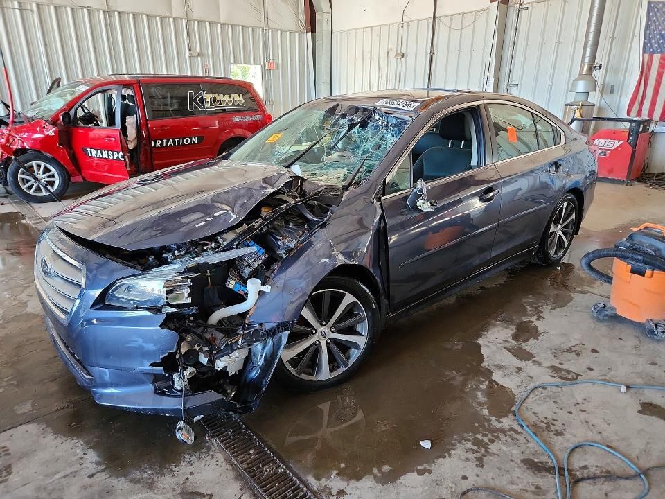2017 SUBARU Legacy