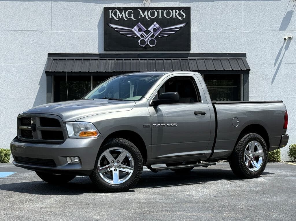 2012 DODGE Ram