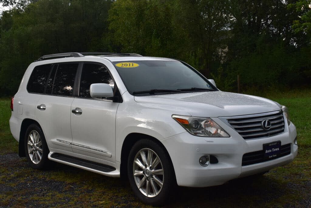 2011 LEXUS LX