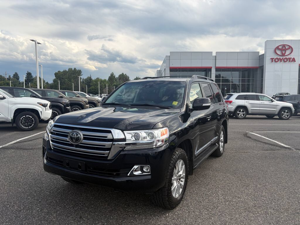 2018 TOYOTA Land Cruiser