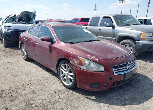 2012 NISSAN Maxima