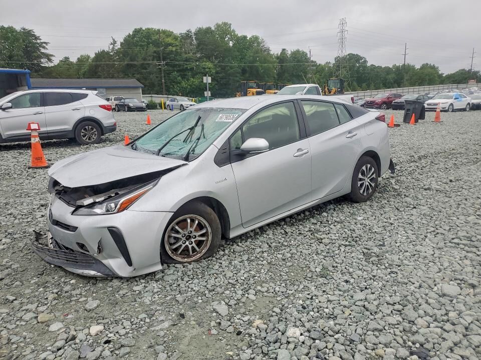 2022 TOYOTA PRIUS