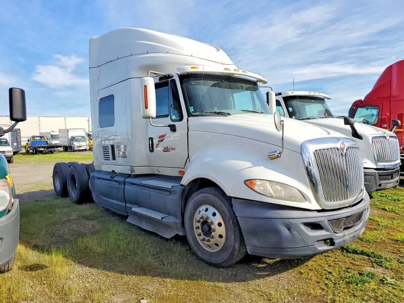 2015 INTERNATIONAL LF687
