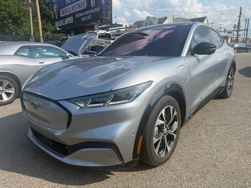 2021 FORD Mach-E
