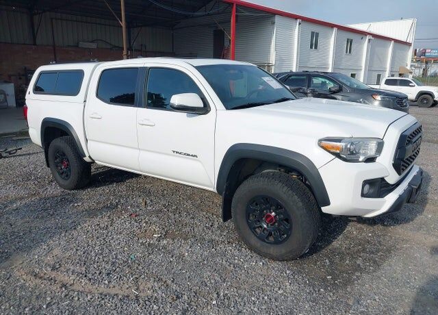 2017 TOYOTA Tacoma