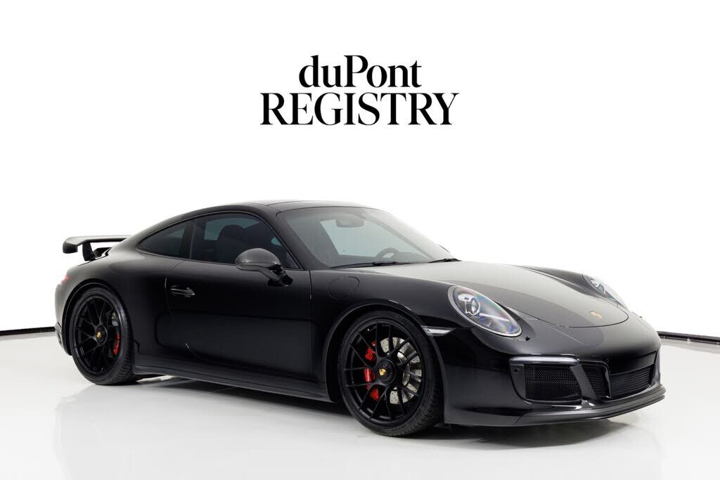 2017 PORSCHE 911