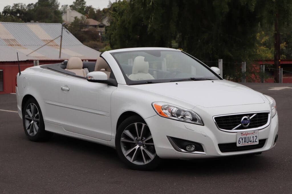2013 VOLVO C70