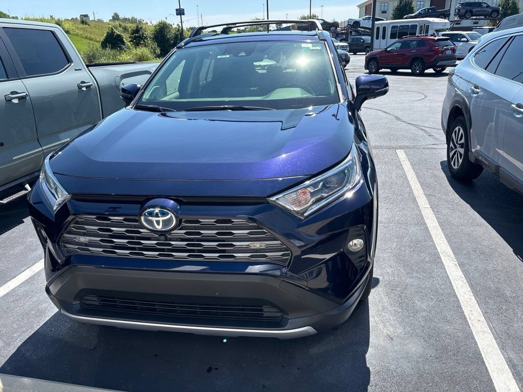 2020 TOYOTA RAV4