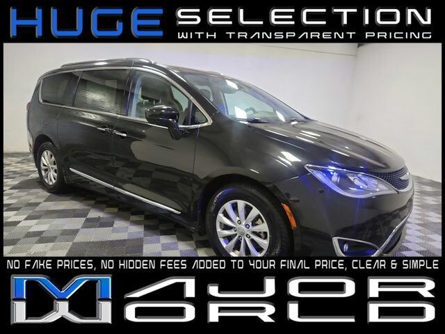2019 CHRYSLER Pacifica